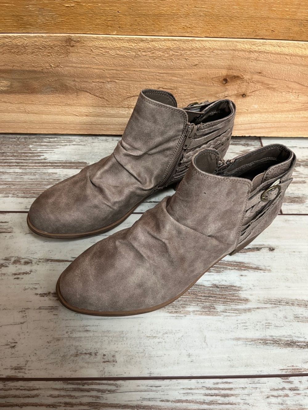 Sugar Tali Stone Gray Braided Ankle Boots 7.5M New With Flaws